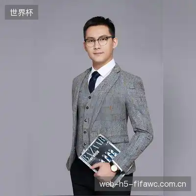 廖桦苑